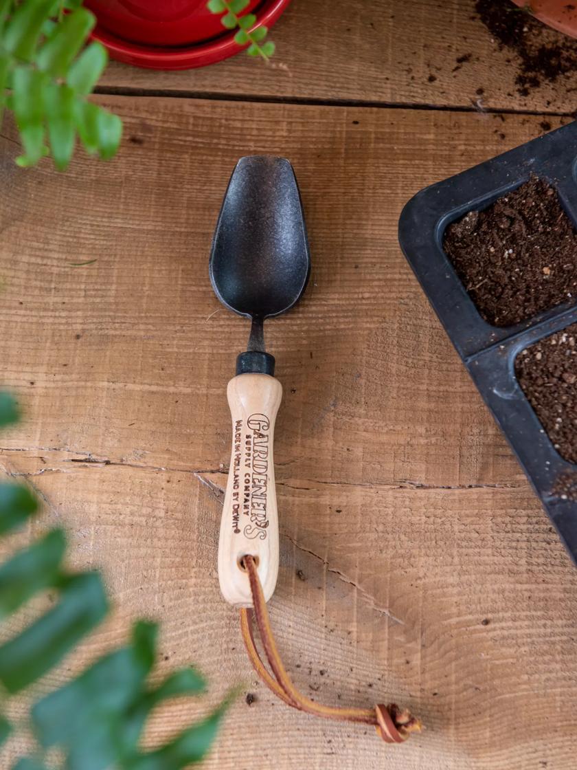 Trowels & Planting Tools |   Gardener’s Lifetime Scoopy GARDEN SUPPLIES Trowels & Planting Tools